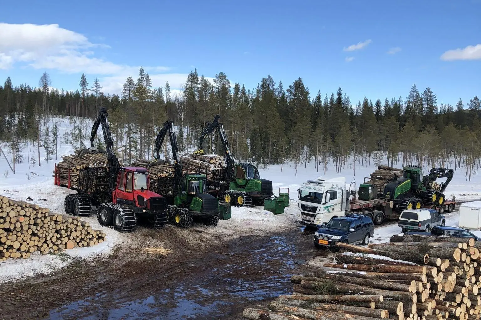 Bildet viser diverse maskiner hos Varli AS